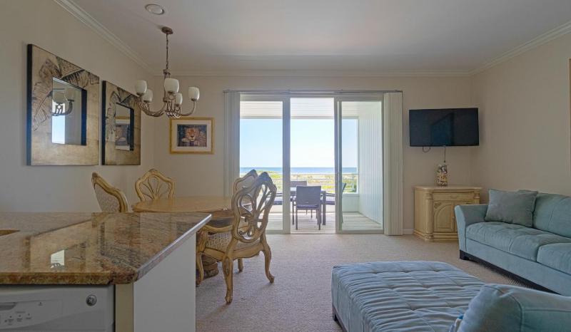 Two-Bedroom Apartment with Ocean View image 2