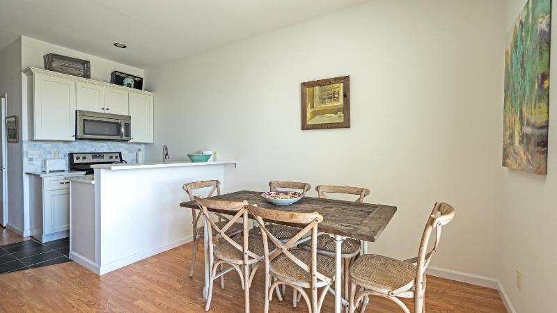 Two-Bedroom Apartment image 4