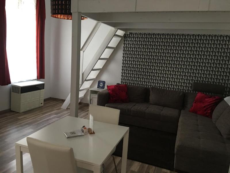 Kálmán Apartman - image 2
