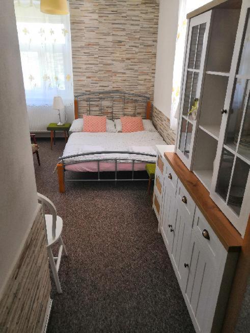 Double Room with Garden View image 2