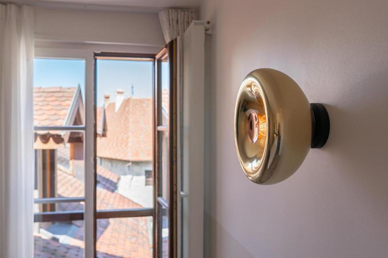 Charming Twin Room image 3