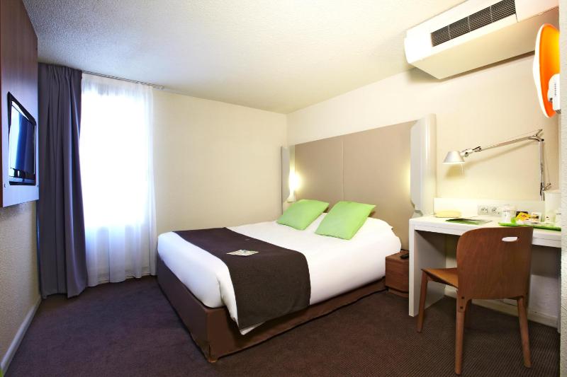 Superior Double Room image 3