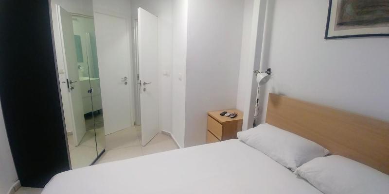 Deluxe Double Room with Balcony image 2