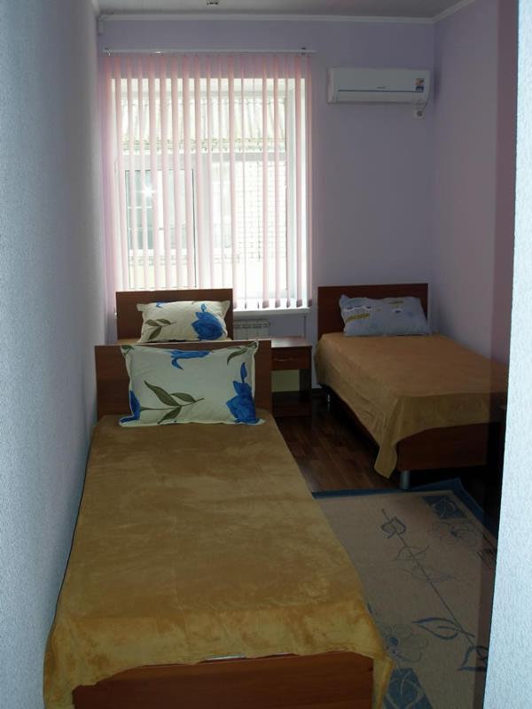 Standard Triple Room image 3