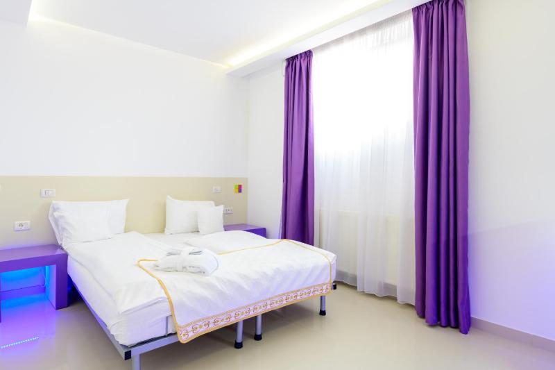 Standard Double Room image 2