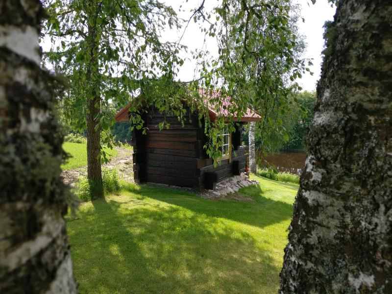 Bungalow - Water Front  image 4
