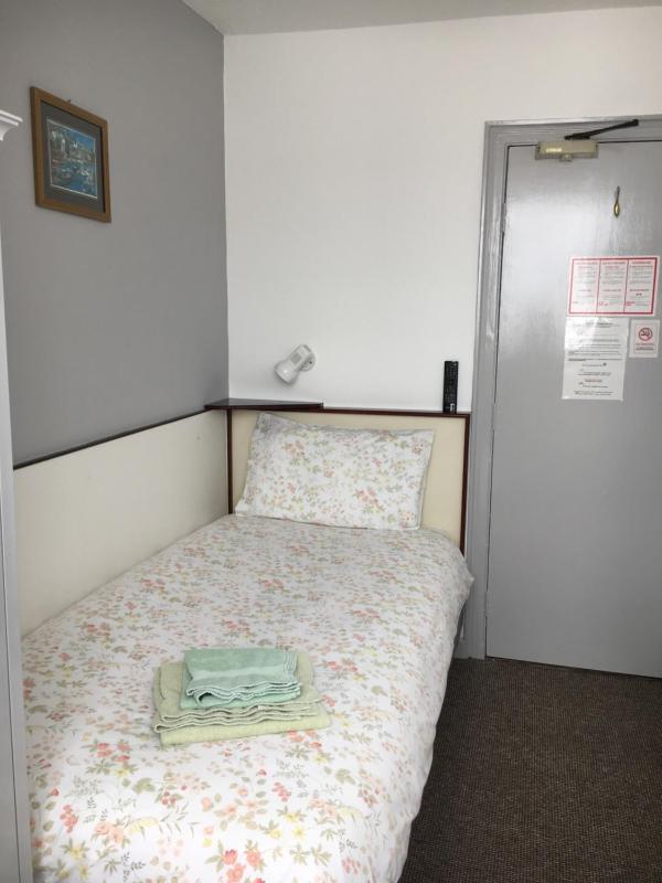 Single Room image 1
