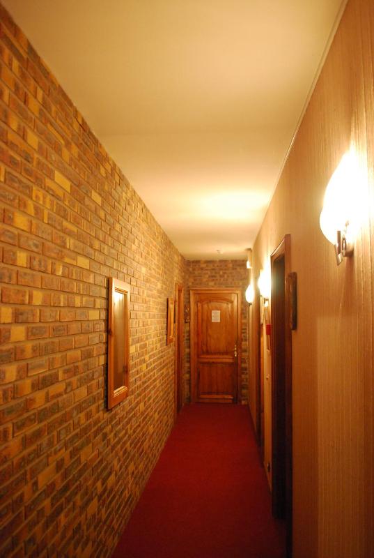 Double Room image 4