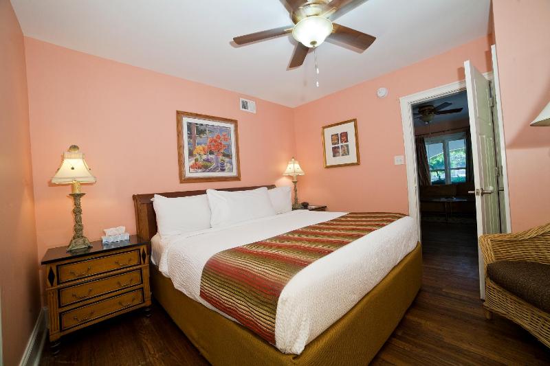 DeSoto Beach Gardens - image 5