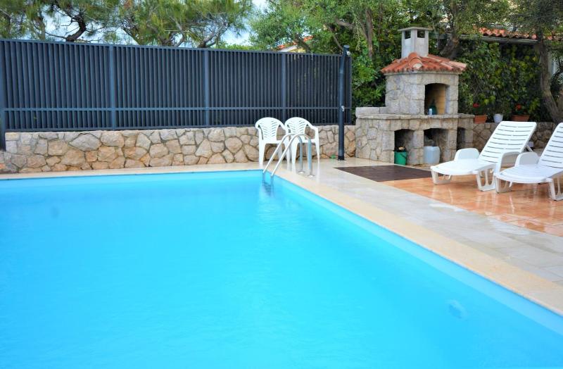 Three-Bedroom Villa image 2