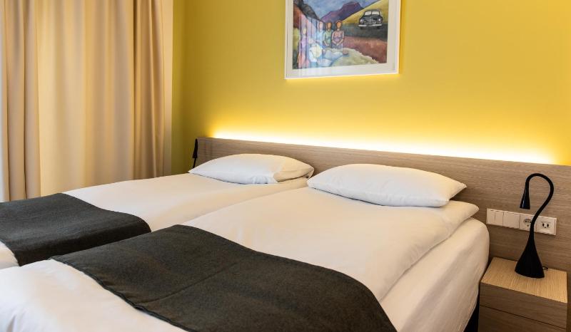 Double Room image 2