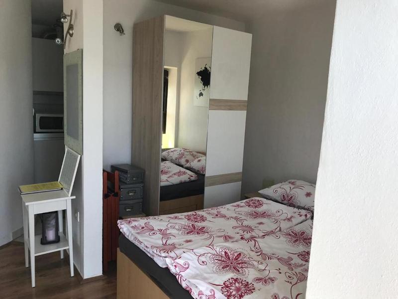 Studio with Balcony and Sea View image 2