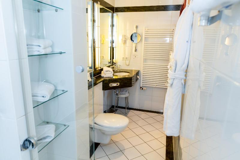 Suite image 3