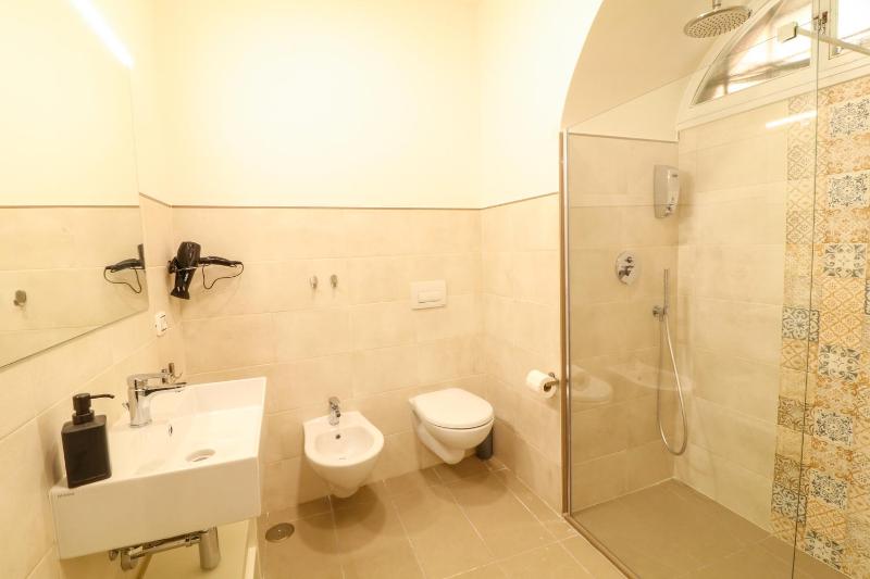 Superior Double Room image 4