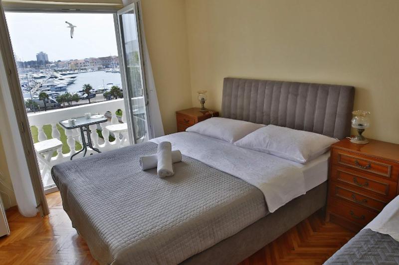 Apartment and Rooms Villa Kolonada - image 18