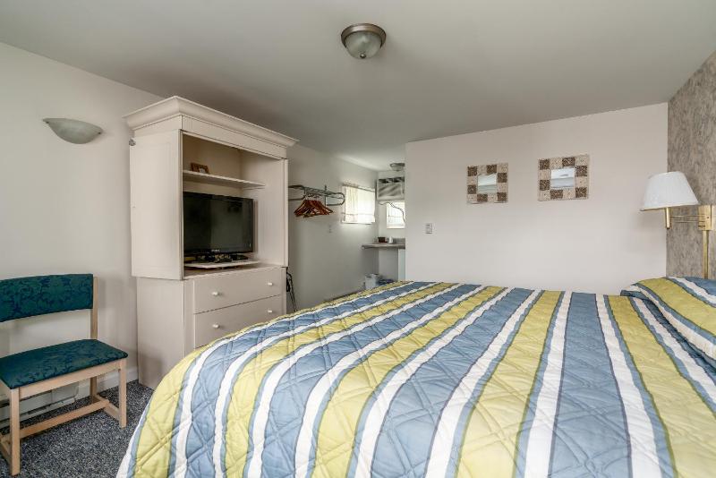 King Room image 3