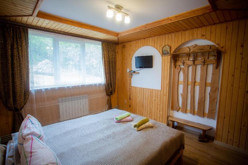 Double Room image 3