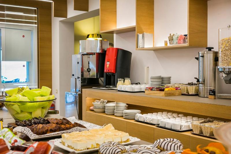 Lassi Hotel - image 4