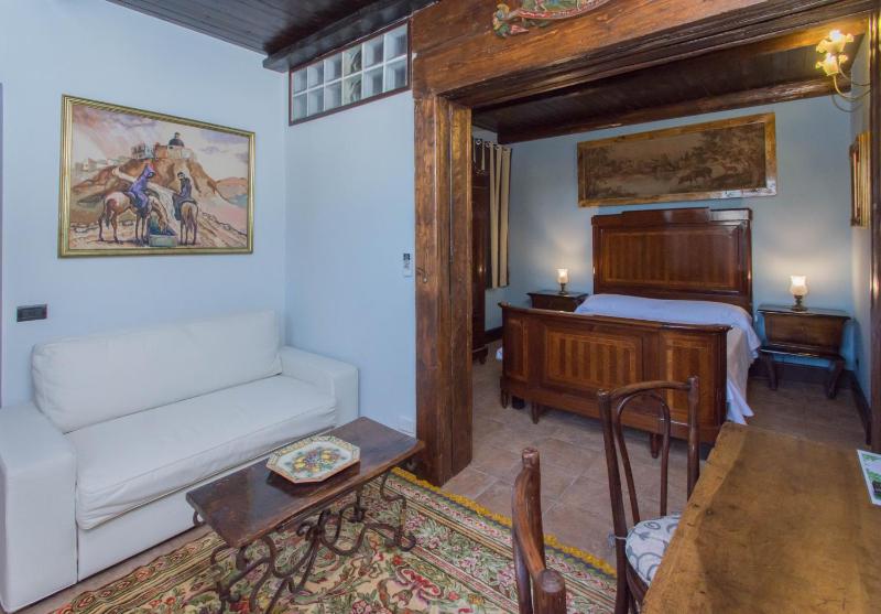 Superior Family Room image 1
