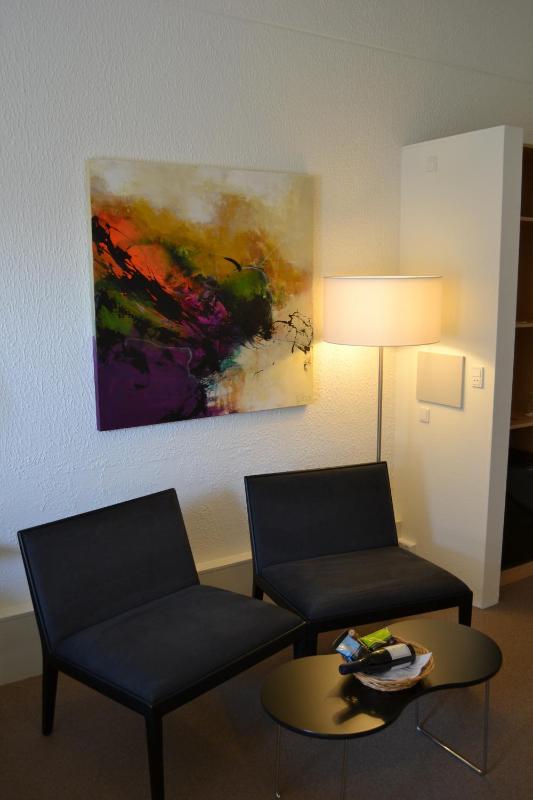 Standard Double Room with Walk-In Shower and Terrace - Disability Access/Non-Smoking image 4