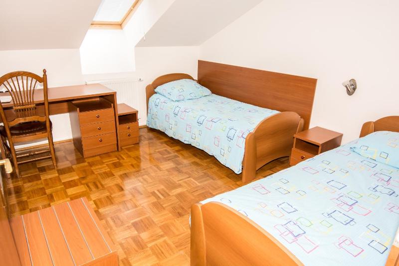 Quadruple Room (4 Adults) image 4