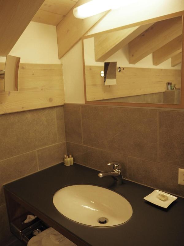 Alpine Single Room image 2