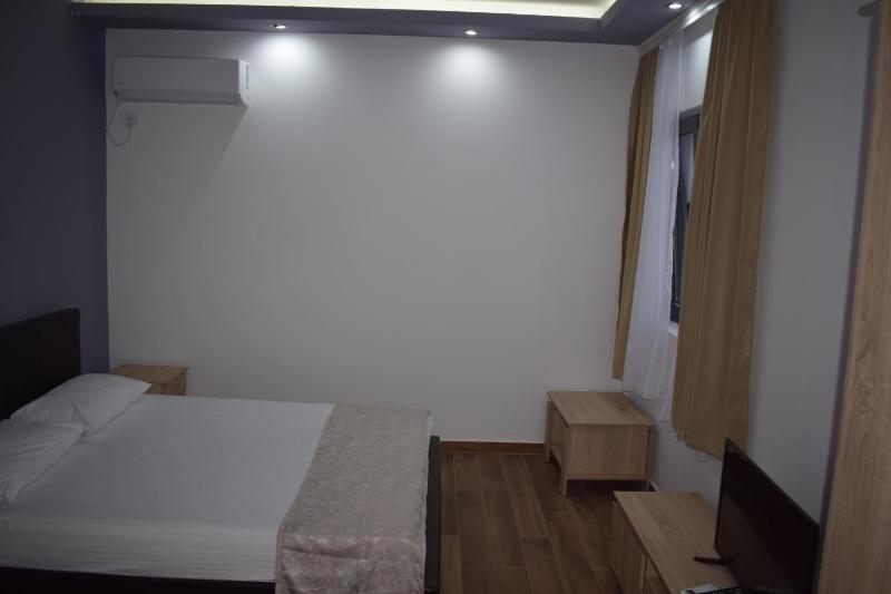 Studio Apartment image 4