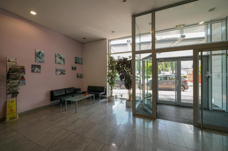 Flora Cozy Apartment by CHORS - image 4