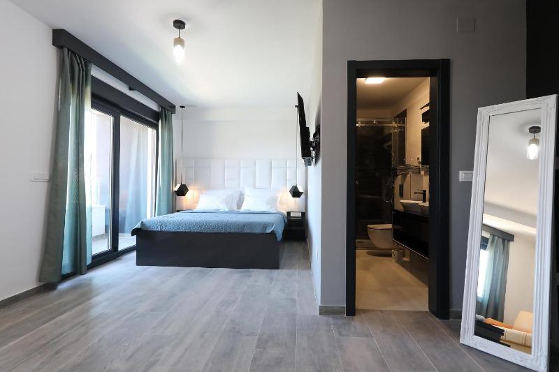 Boutique Residence Cosmopolis - image 19