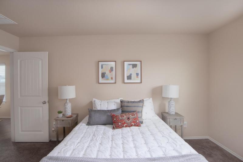 Five-Bedroom House image 2