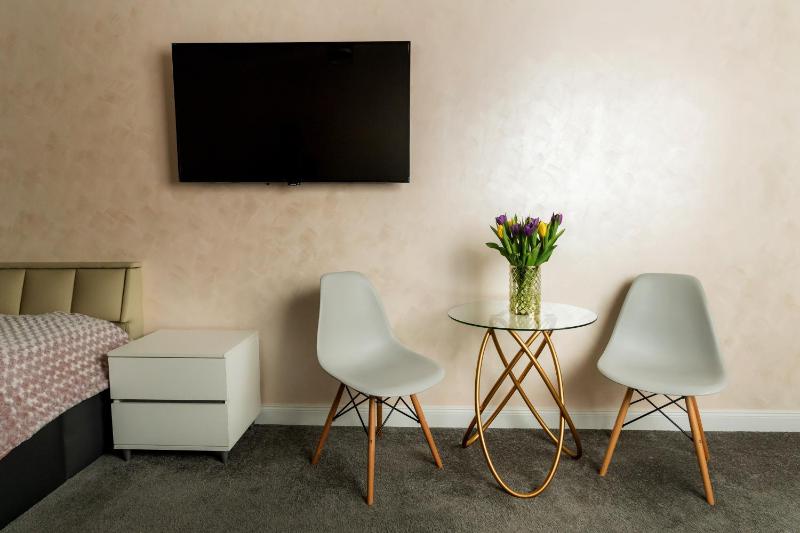 Standard Twin Room image 2