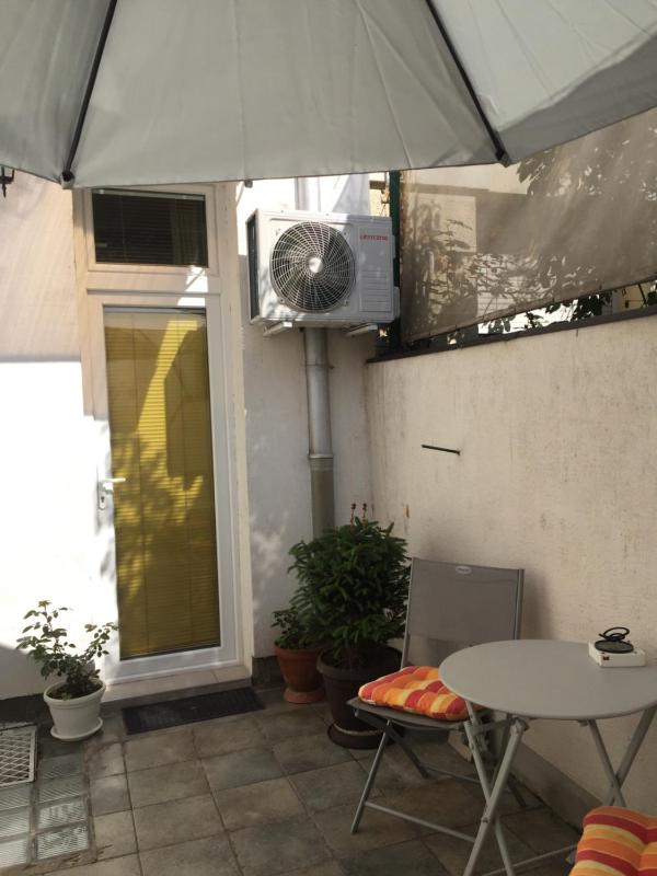 Crown Street Garden Studio - image 7