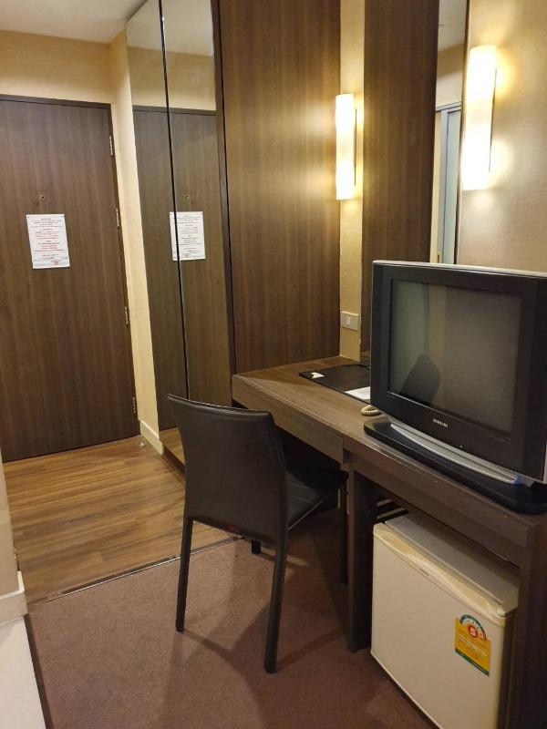 Standard Double Room image 2