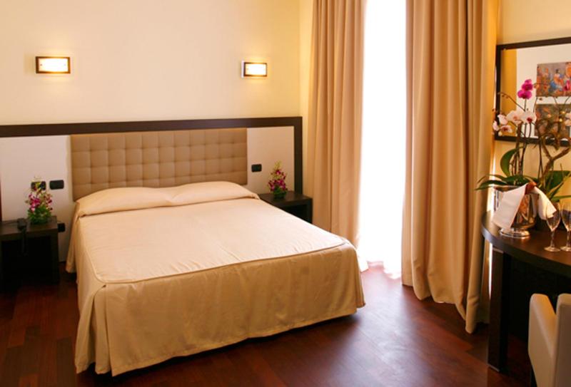 Junior Suite image 2
