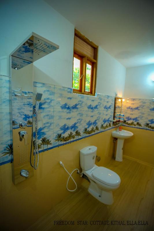ELLA FREEDOM STAR COTTAGE - image 17
