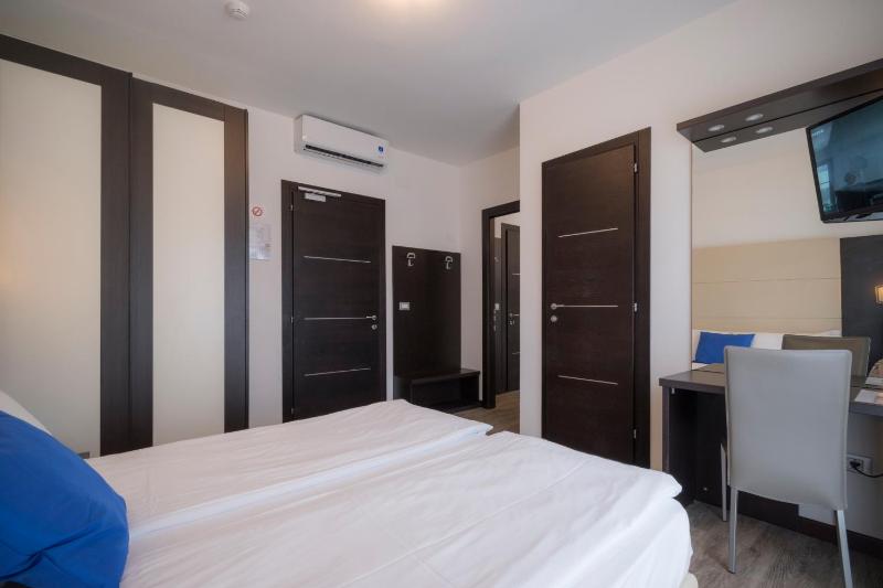 Hotel Bristol - image 6