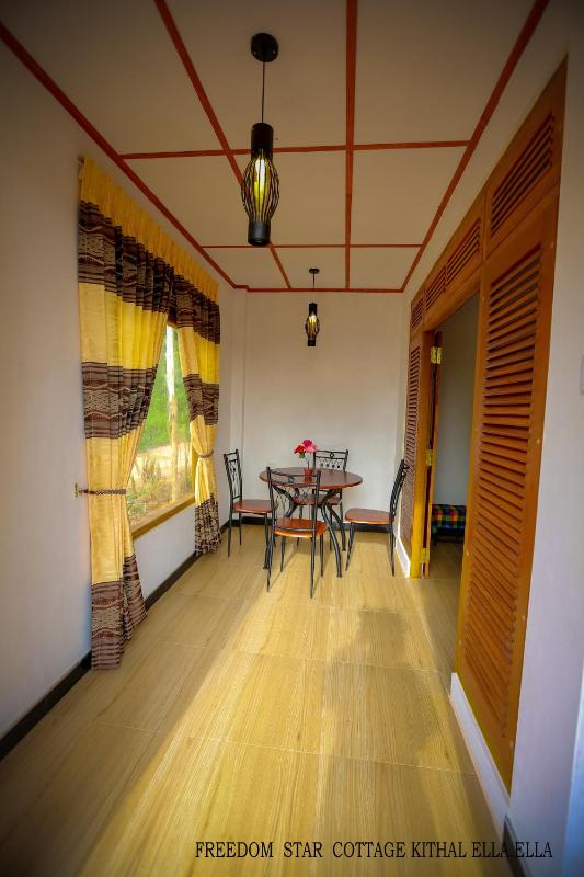 ELLA FREEDOM STAR COTTAGE - image 7