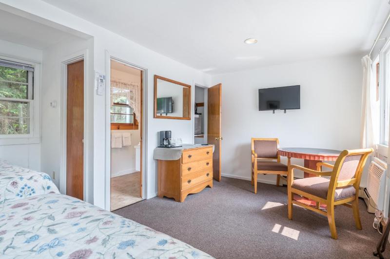 Standard Double Room image 1