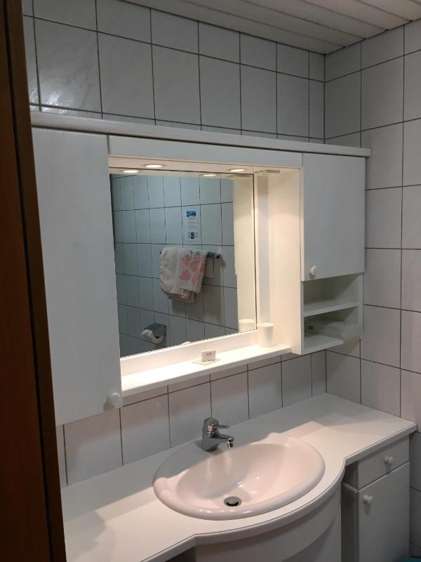 Single Room image 2
