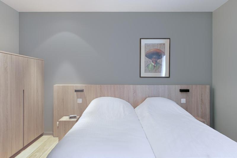 Double Room image 4