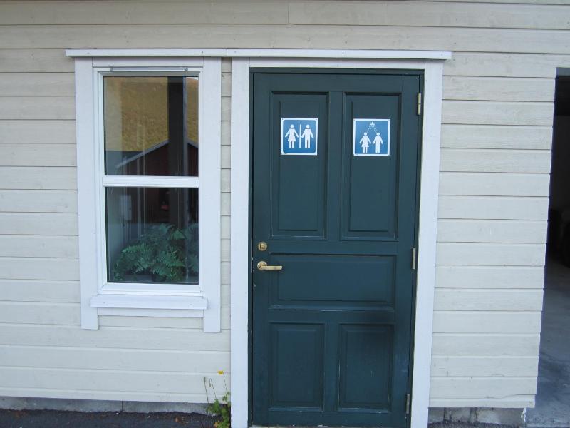 Cottage with Shared Bathroom image 3