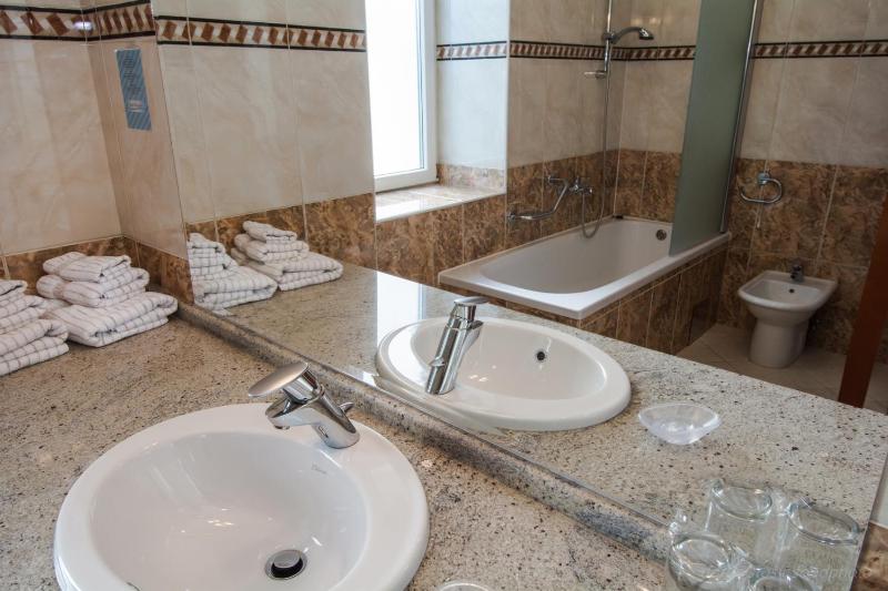  Deluxe Plus Double Room with Balcony and Sea View image 3