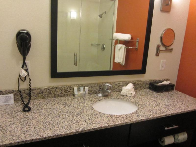Standard King Room - Non-Smoking  image 1