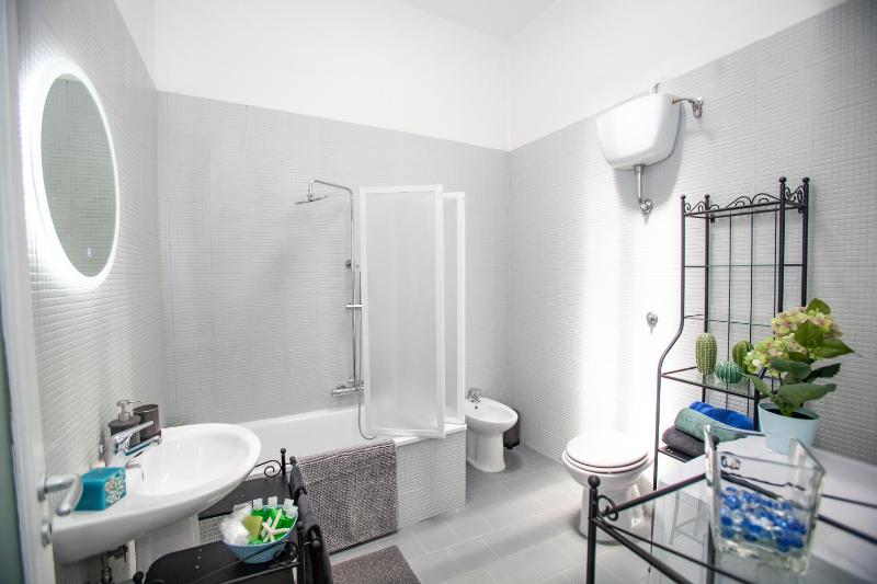Two-Bedroom Apartment image 4