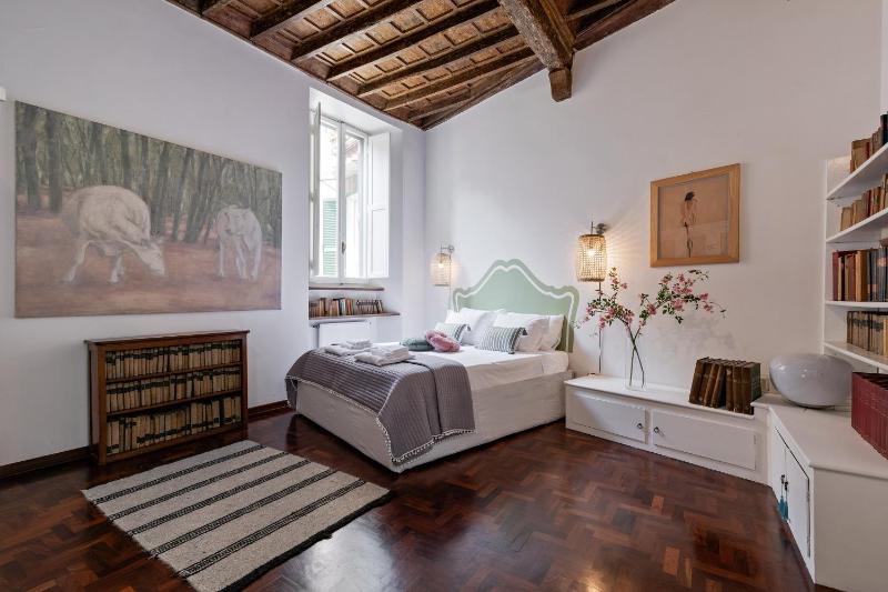 One-Bedroom Apartment with Terrace image 4