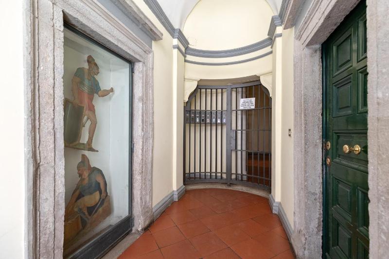 One-Bedroom Apartment with Terrace image 2