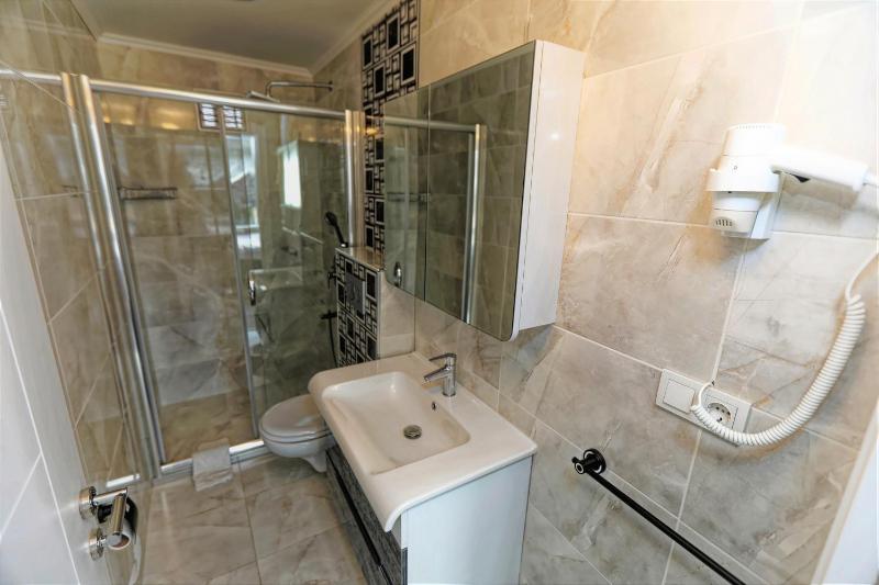 Deluxe Double Room image 2