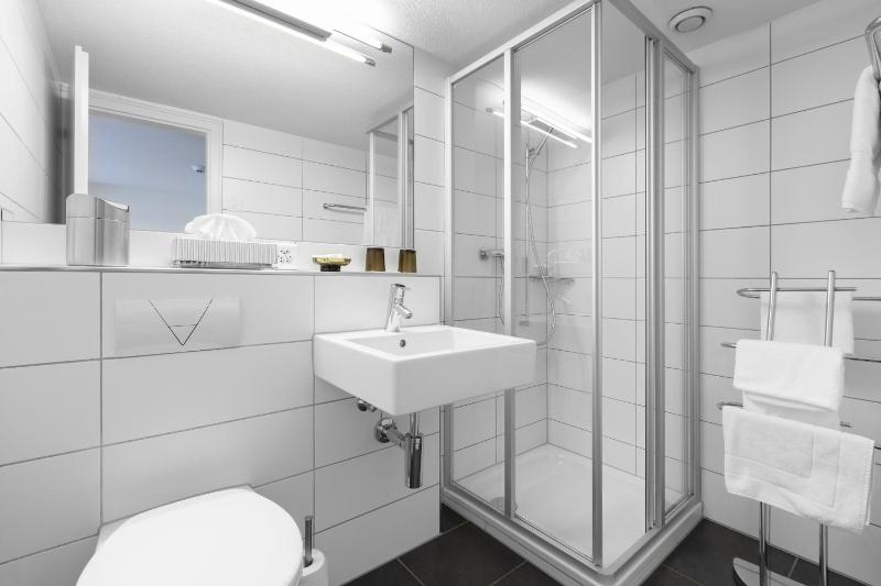 Double Room with Mountain View image 1