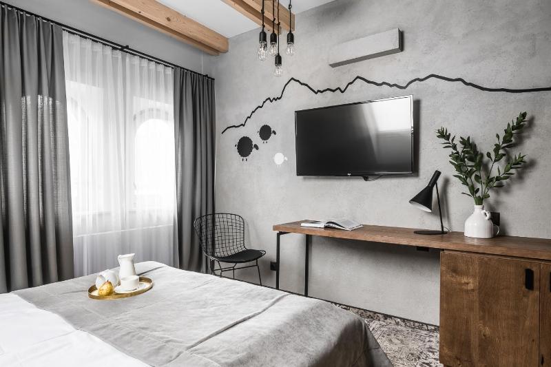 Double Room with Mountain View image 2