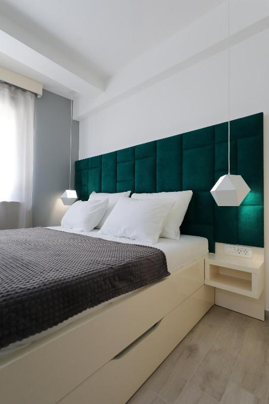 Deluxe Double Room image 2